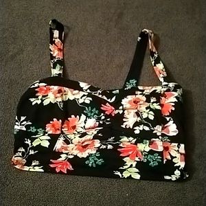 Womens forever21 floral half shirt size S